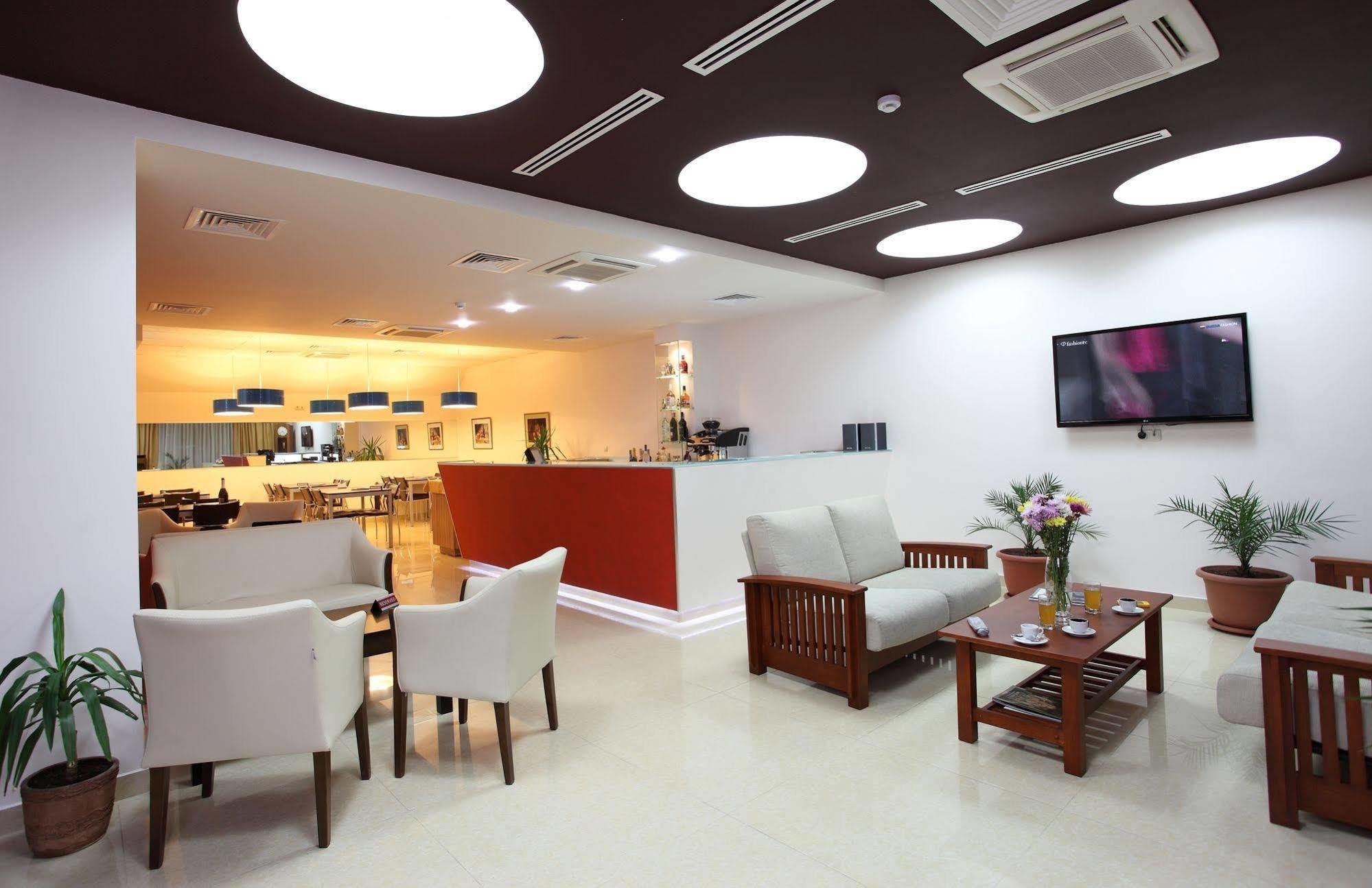 Cascade Hotel Ереван Екстериор снимка