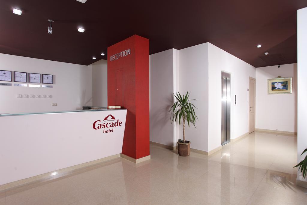 Cascade Hotel Ереван Екстериор снимка